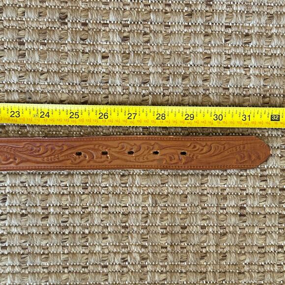 1970s Tooled Western Leather Belt